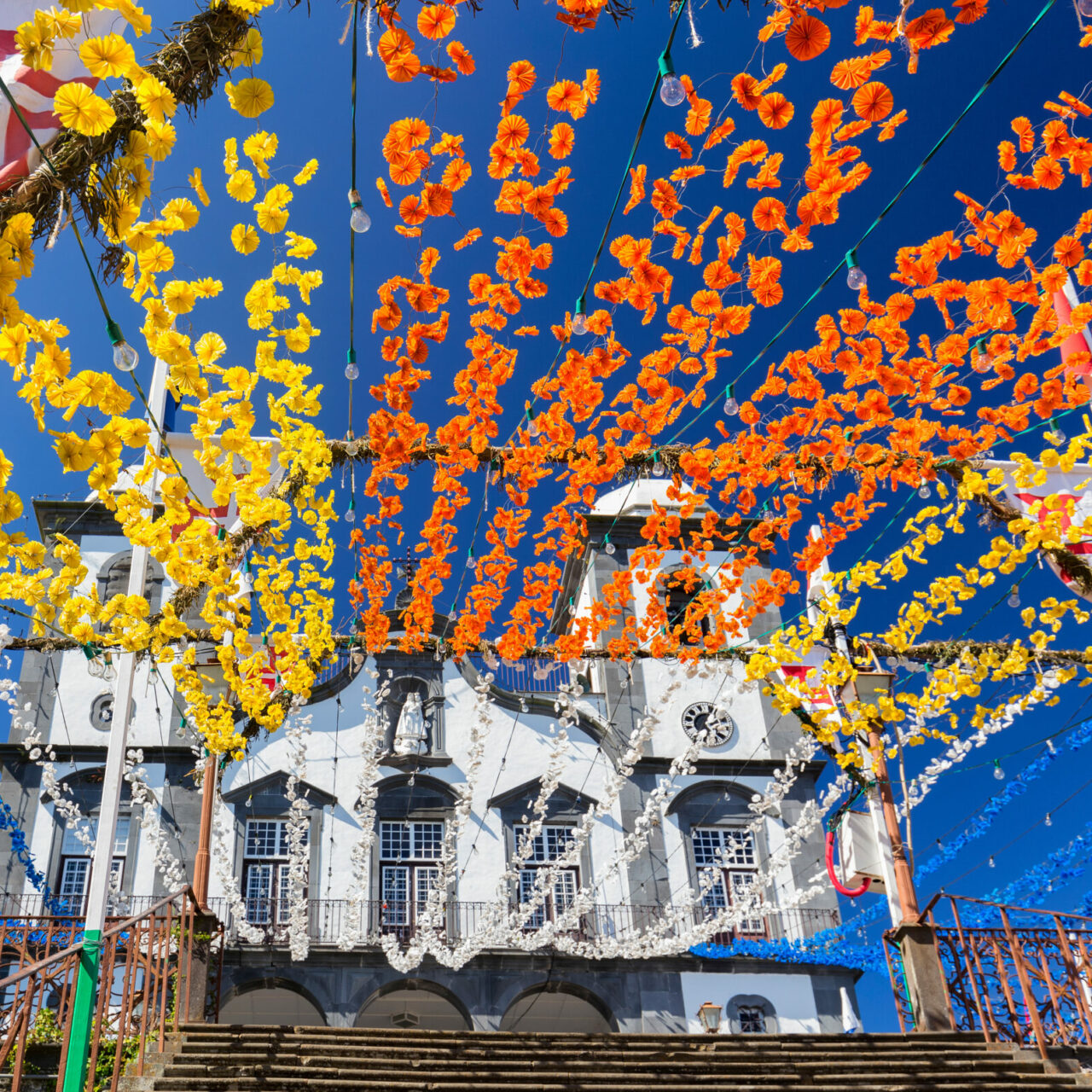 Blumenfest auf Madeira - ein buntes Fest voller Freude und Blumen