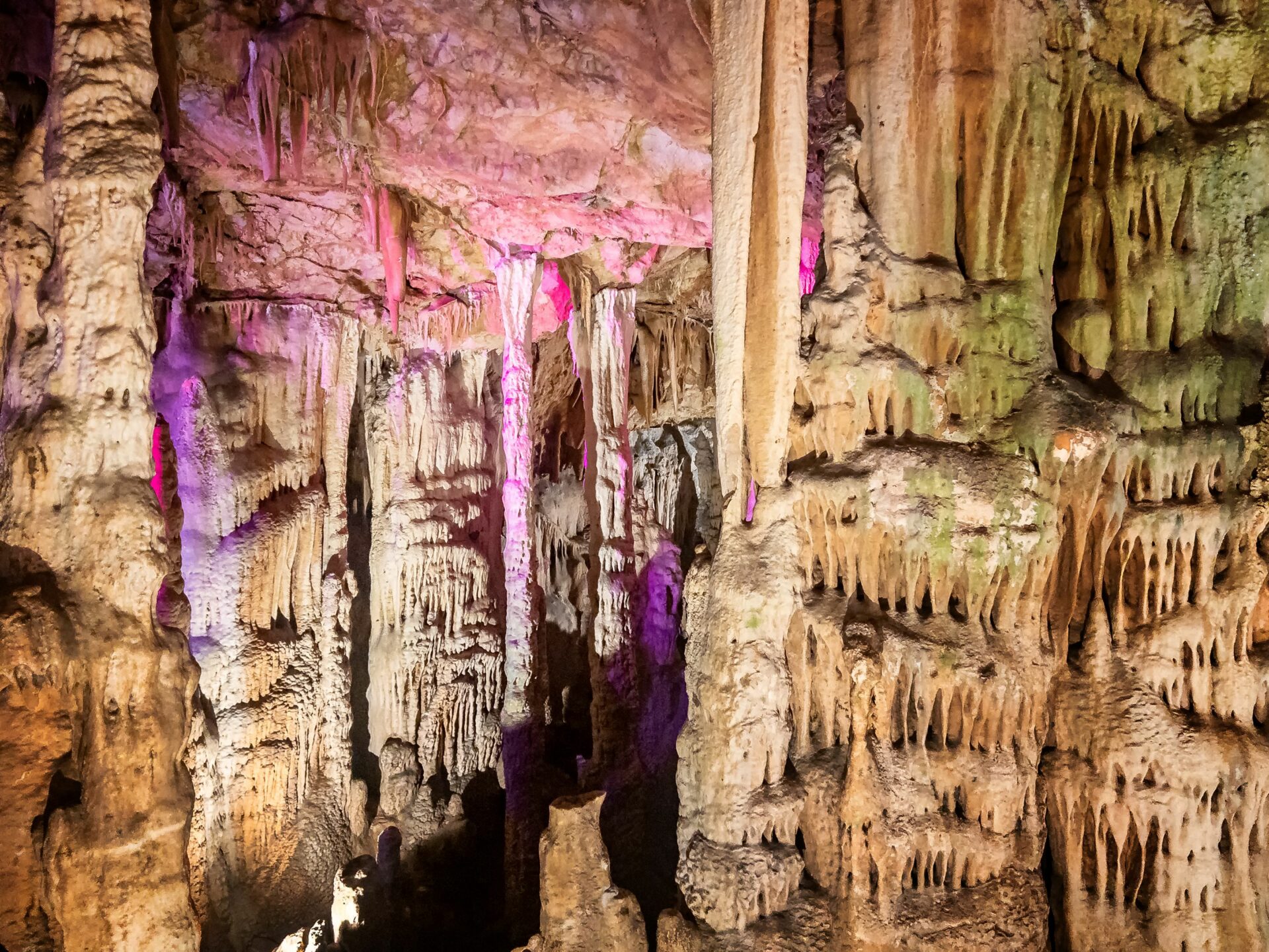 Tropfsteinhöhle