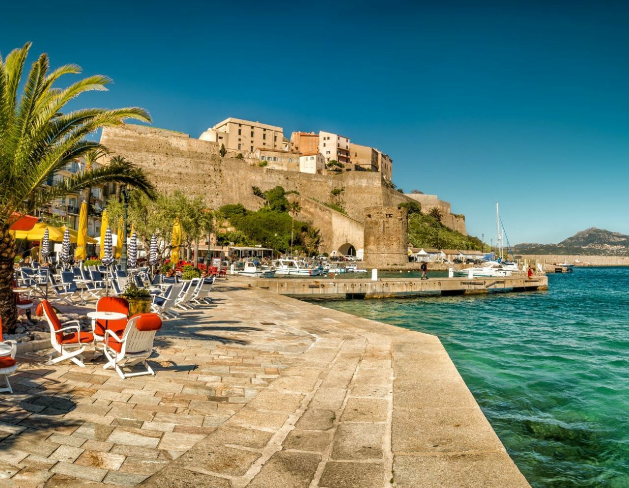 Hafen von Calvi